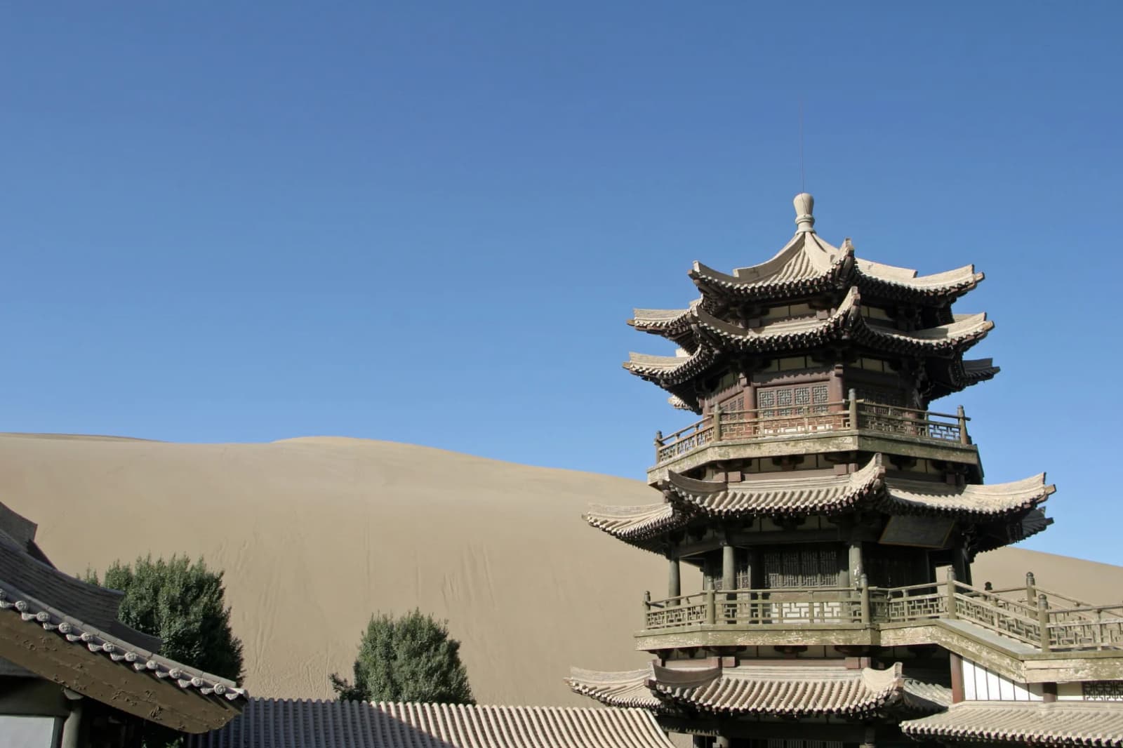 The pavilion beside Crescent Lake in Dunhuang