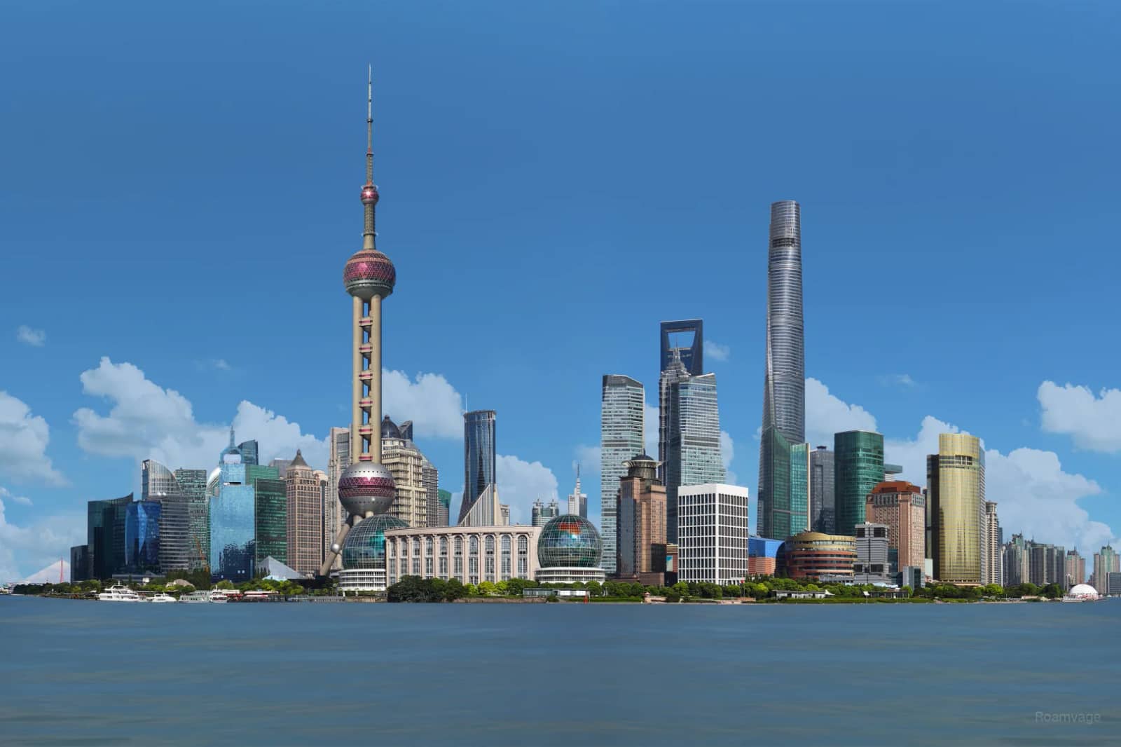 The Bund and the towers of Lujiazui on opposite sides of the Huangpu River
